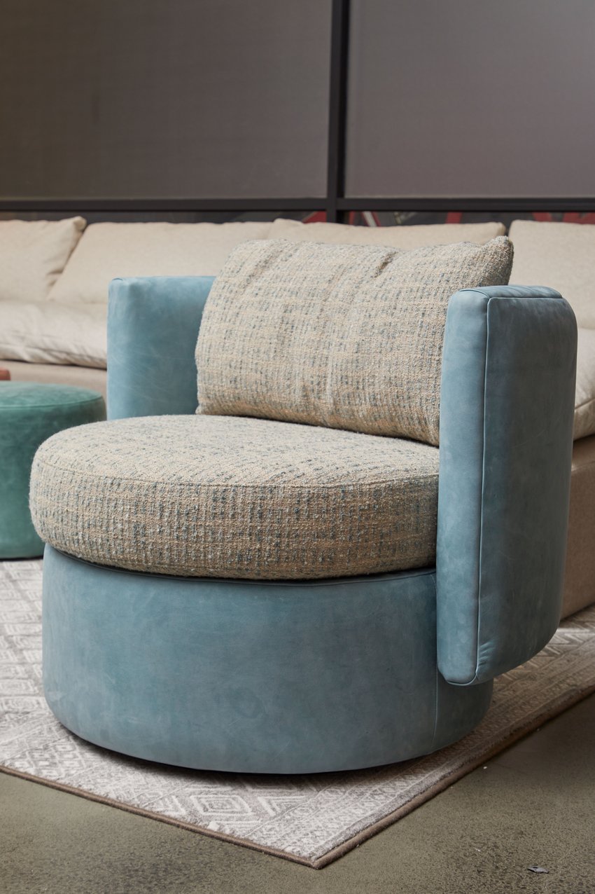 Social Image {i + 1}