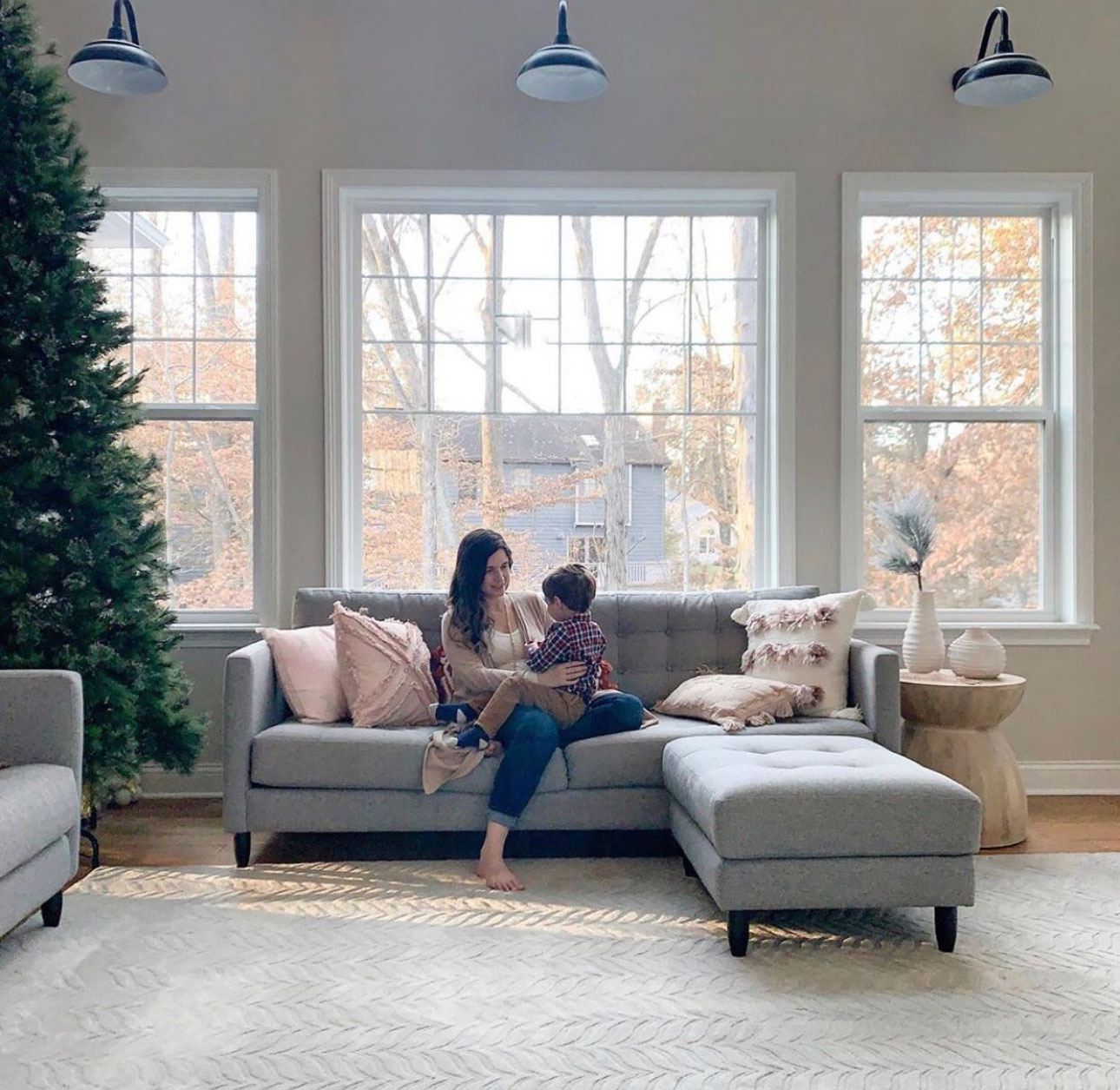 Social Image {i + 1}