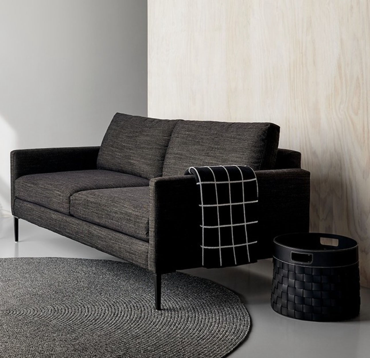 Social Image {i + 1}